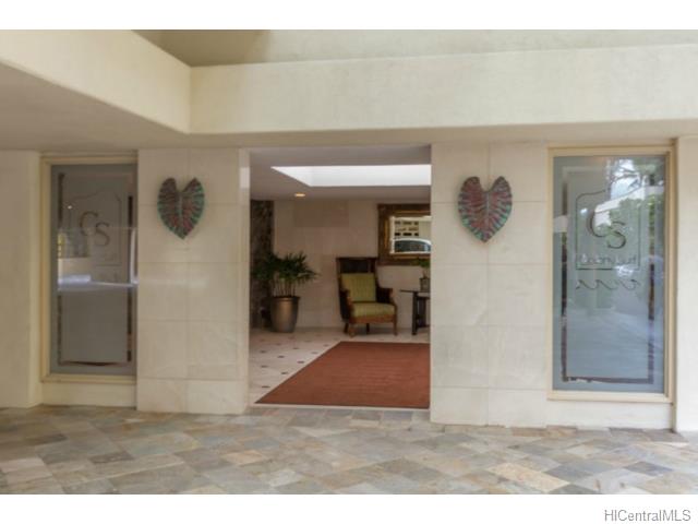 2895 Kalakaua Avenue  Unit 206