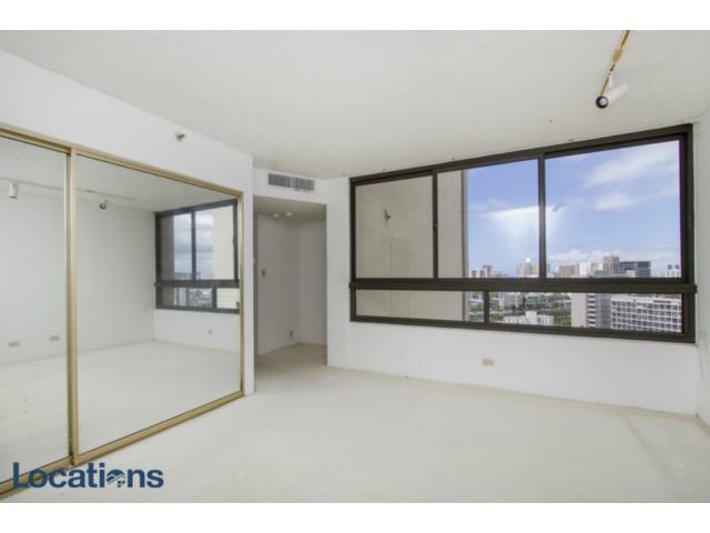 583 Kamoku Street  Unit 2807