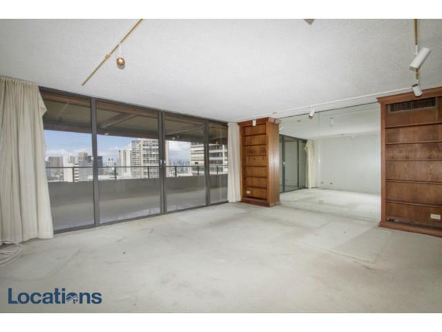 583 Kamoku Street  Unit 2807