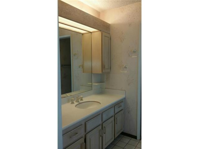 2444 Hihiwai Street  Unit 804