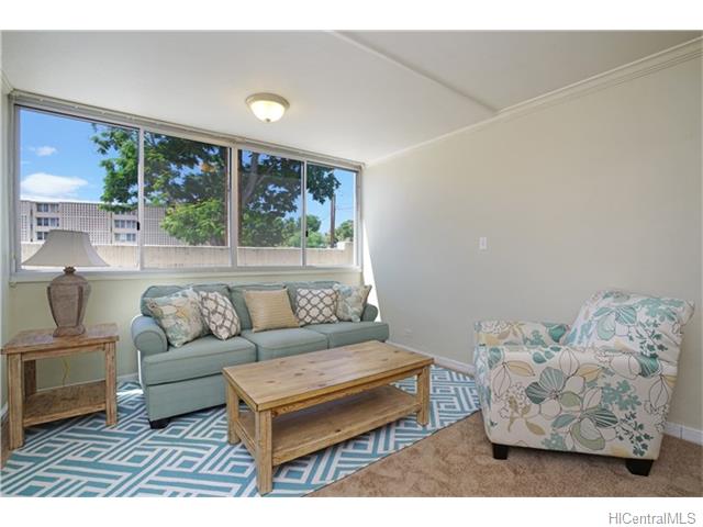 1423 Emerson Street  Unit 111