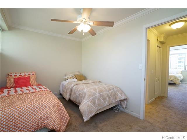 1423 Emerson Street  Unit 111