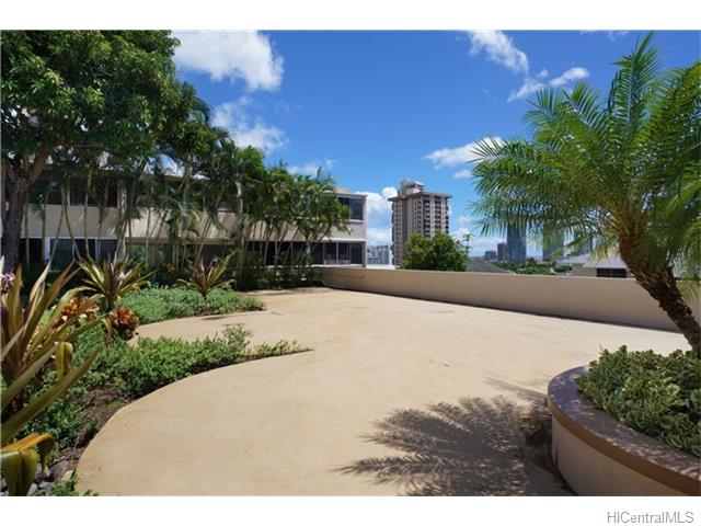 1423 Emerson Street  Unit 111