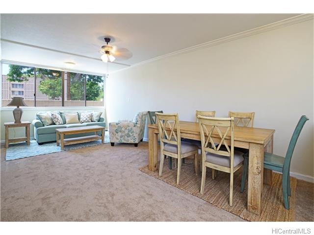 1423 Emerson Street  Unit 111