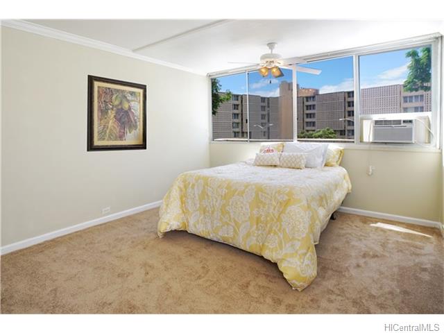 1423 Emerson Street  Unit 111
