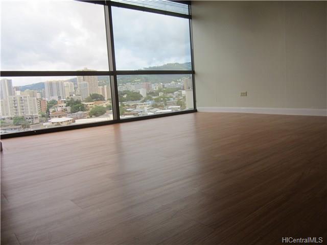 1750 Kalakaua Avenue  Unit 912
