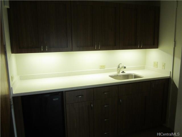 1750 Kalakaua Avenue  Unit 912