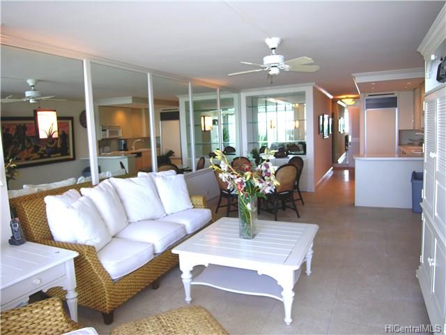2999 Kalakaua Avenue  Unit 202