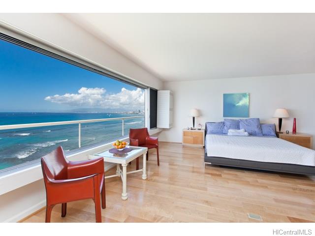 2895 Kalakaua Avenue  Unit 1202