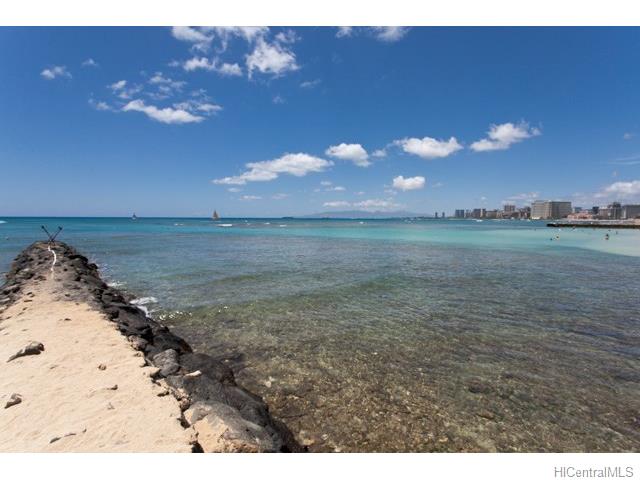 2895 Kalakaua Avenue  Unit 1202
