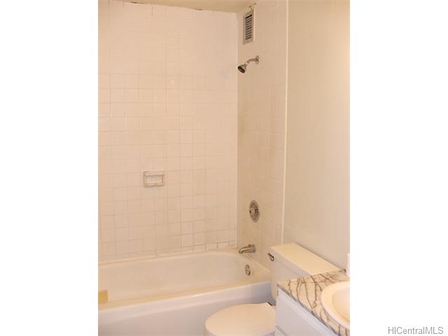 1128 Ala Napunani Street  Unit 1703