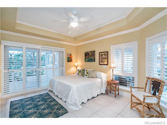 200 S Kalaheo Avenue