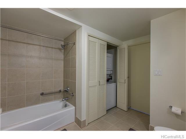 909 Kapiolani Boulevard  Unit 3206