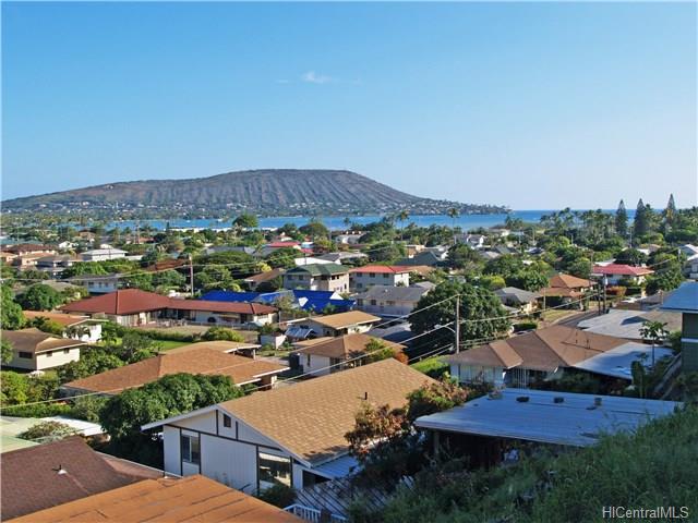306 Moomuku Place