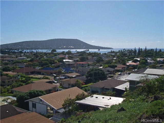 298 Moomuku Place