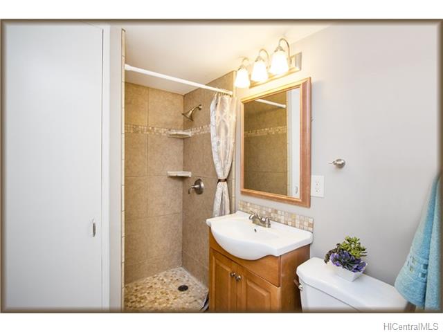 2421 Ala Wai Boulevard  Unit 1504