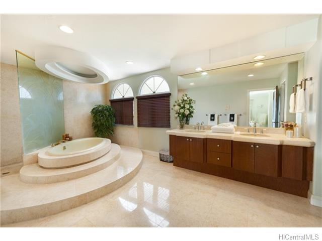 96 Moaniala Place
