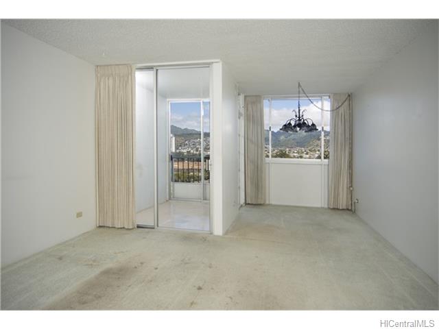 2611 Ala Wai Boulevard  Unit 706