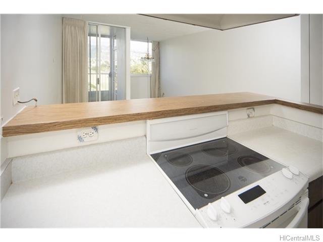 2611 Ala Wai Boulevard  Unit 706