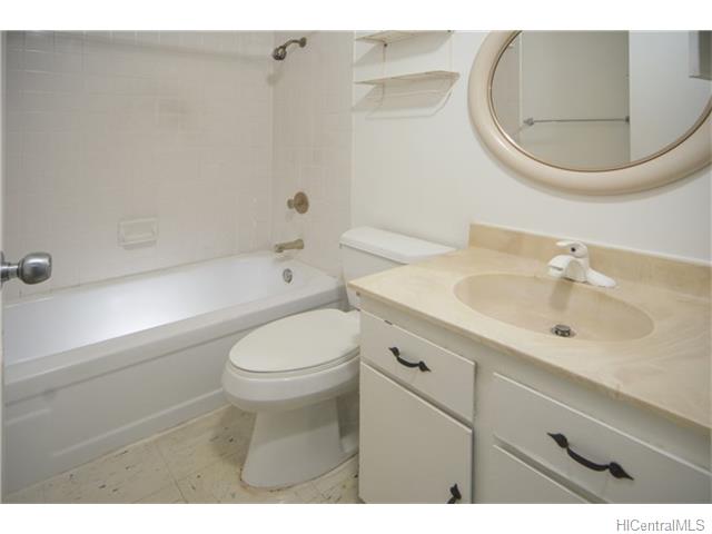2611 Ala Wai Boulevard  Unit 706