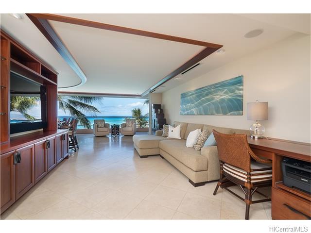 2979 Kalakaua Avenue  Unit 601