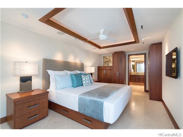 2979 Kalakaua Avenue  Unit 601