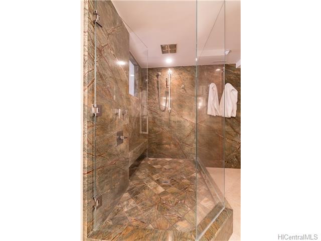 2979 Kalakaua Avenue  Unit 601