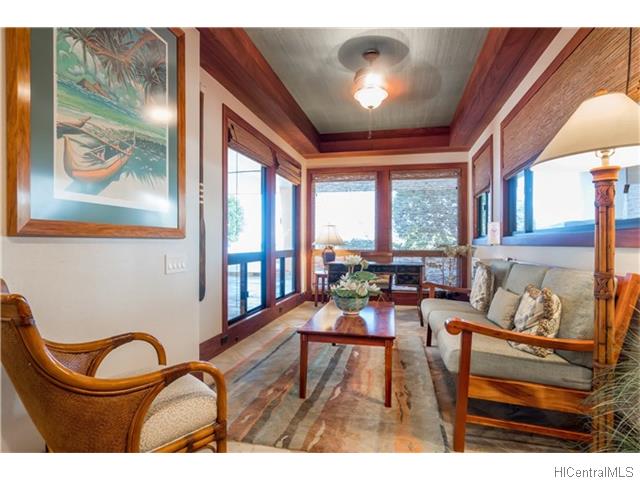 2979 Kalakaua Avenue  Unit 601