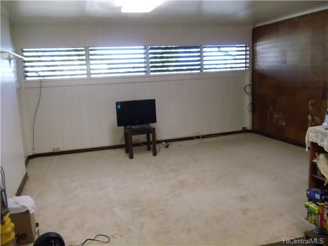 558 Ulumu Street