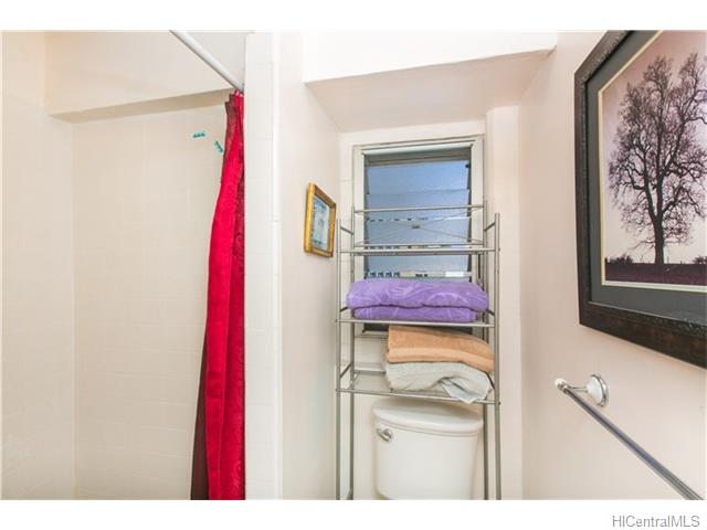 303 Liliuokalani Avenue  Unit 1104