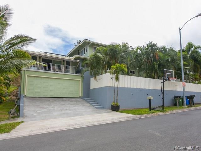 1386 Nanialii Street