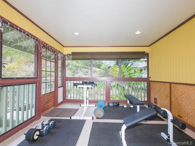 1386 Nanialii Street