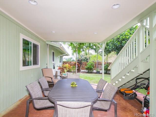 1386 Nanialii Street