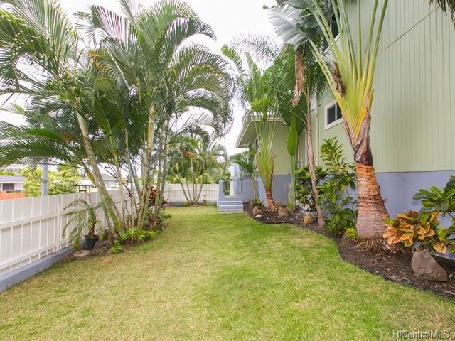 1386 Nanialii Street