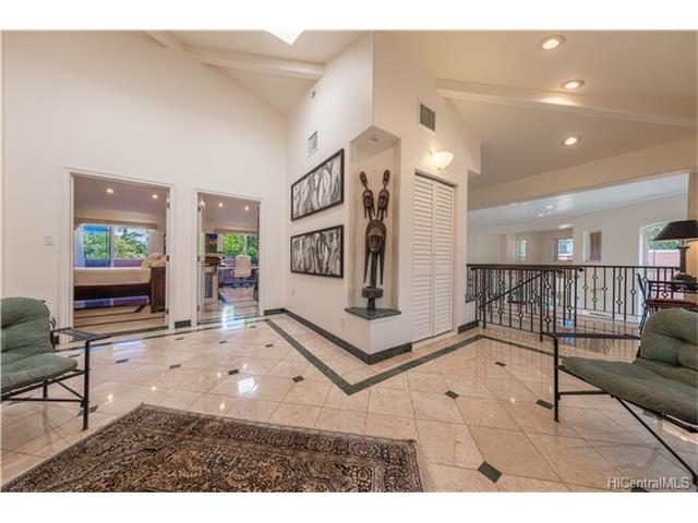 3063 Diamond Head Road