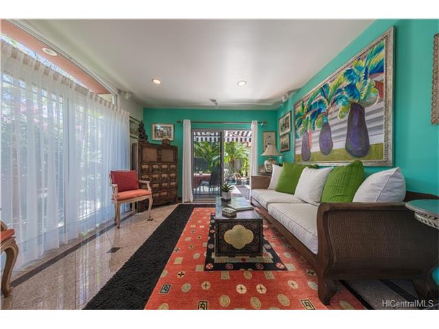 3063 Diamond Head Road