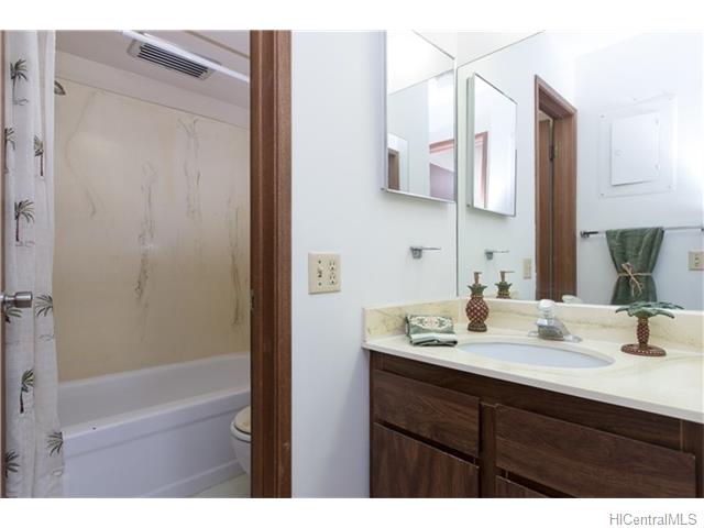2740 Kuilei Street  Unit 1703