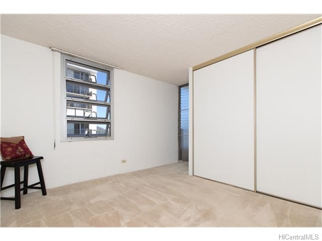 2740 Kuilei Street  Unit 1703
