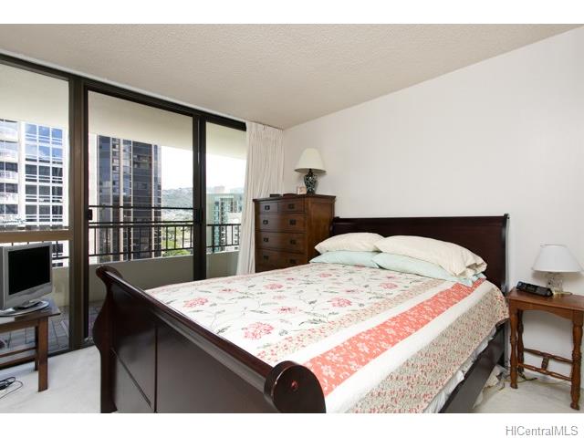 55 S Judd Street  Unit 1807