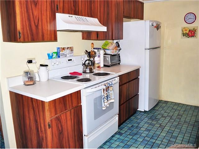 87-561 Farrington Highway  Unit 102