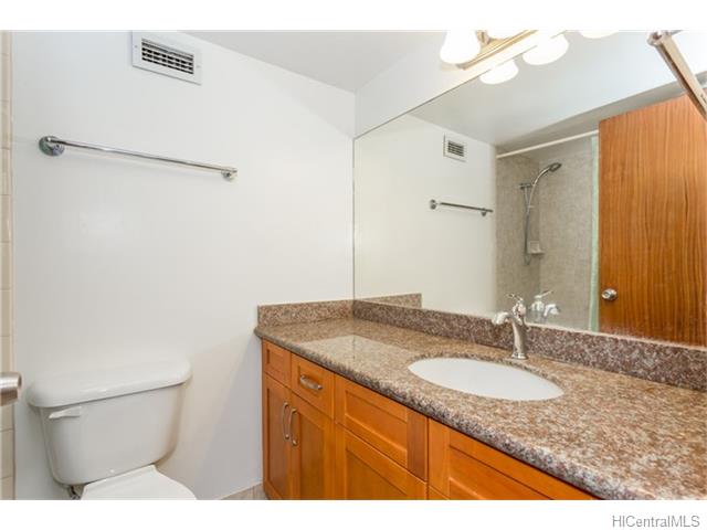 1069 Spencer Street  Unit 101