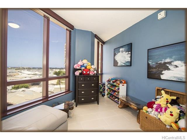 725 Kapiolani Boulevard  Unit 802