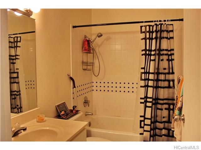 95-536 Wikao Street  Unit D304