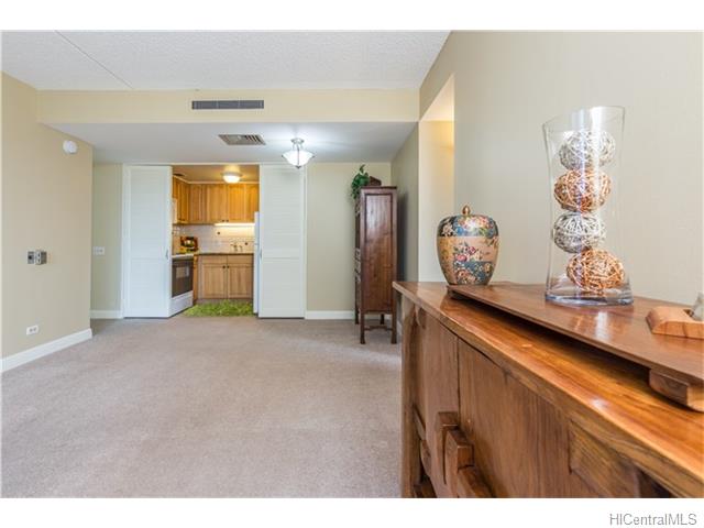 225 Queen Street  Unit 14A