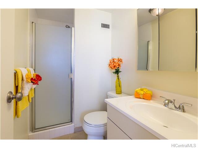 225 Queen Street  Unit 14A