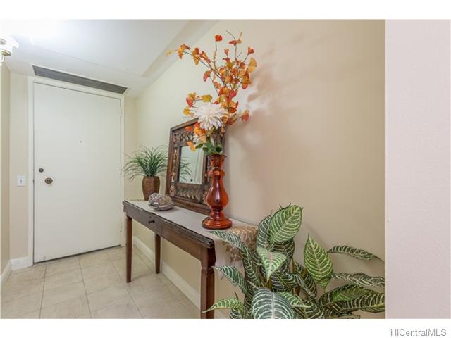 225 Queen Street  Unit 14A