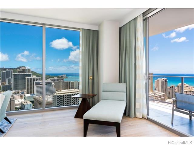 383 Kalaimoku Street  Unit 3307