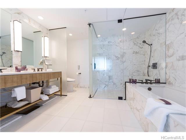 383 Kalaimoku Street  Unit 3307