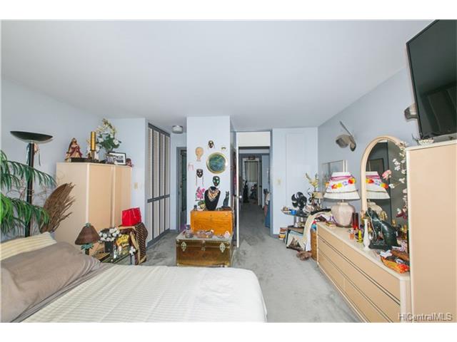 500 University Avenue  Unit 320