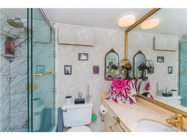 500 University Avenue  Unit 320